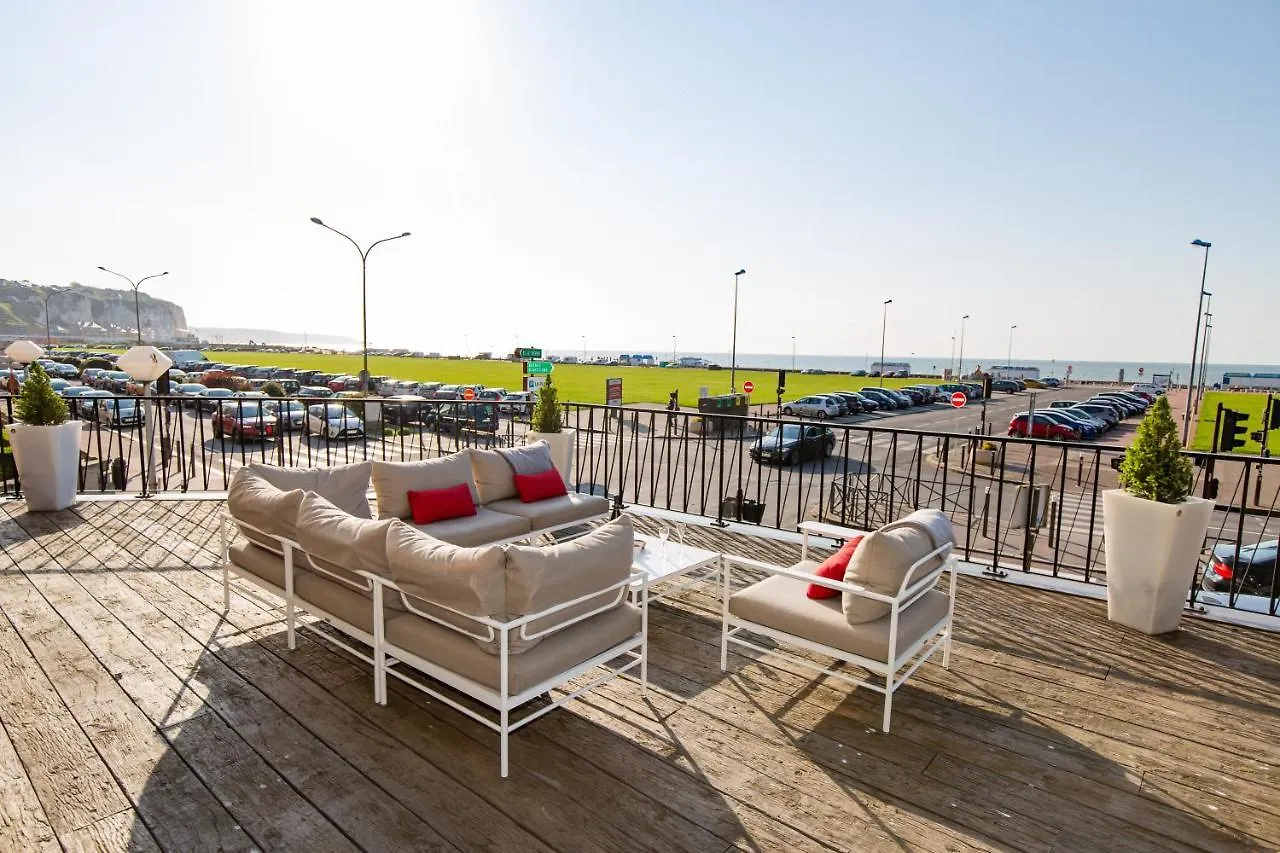 11 Meilleurs Hôtels de Plage en Normandie pour un Séjour au Bord de la Mer