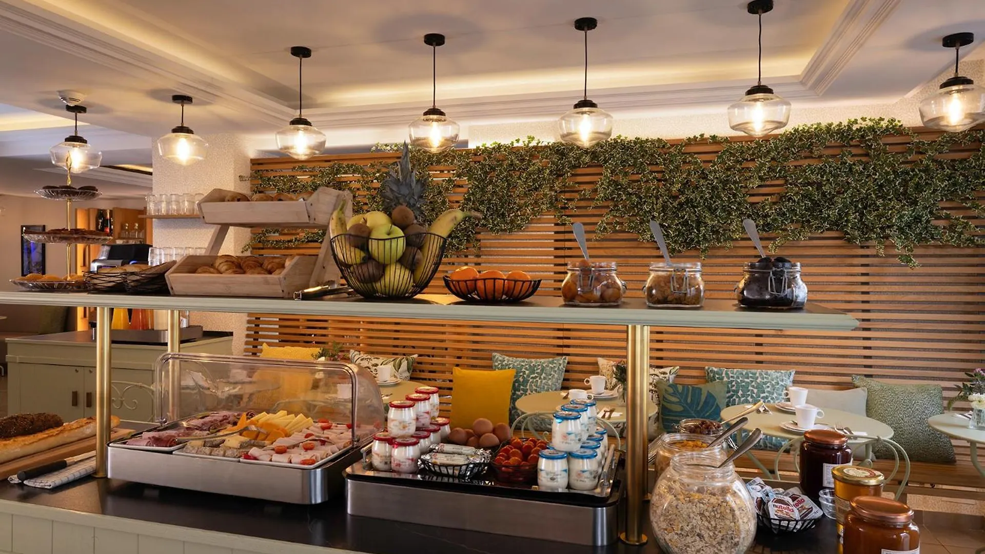 14 Hôtels au Centre de Paris Qui Méritent Votre Attention