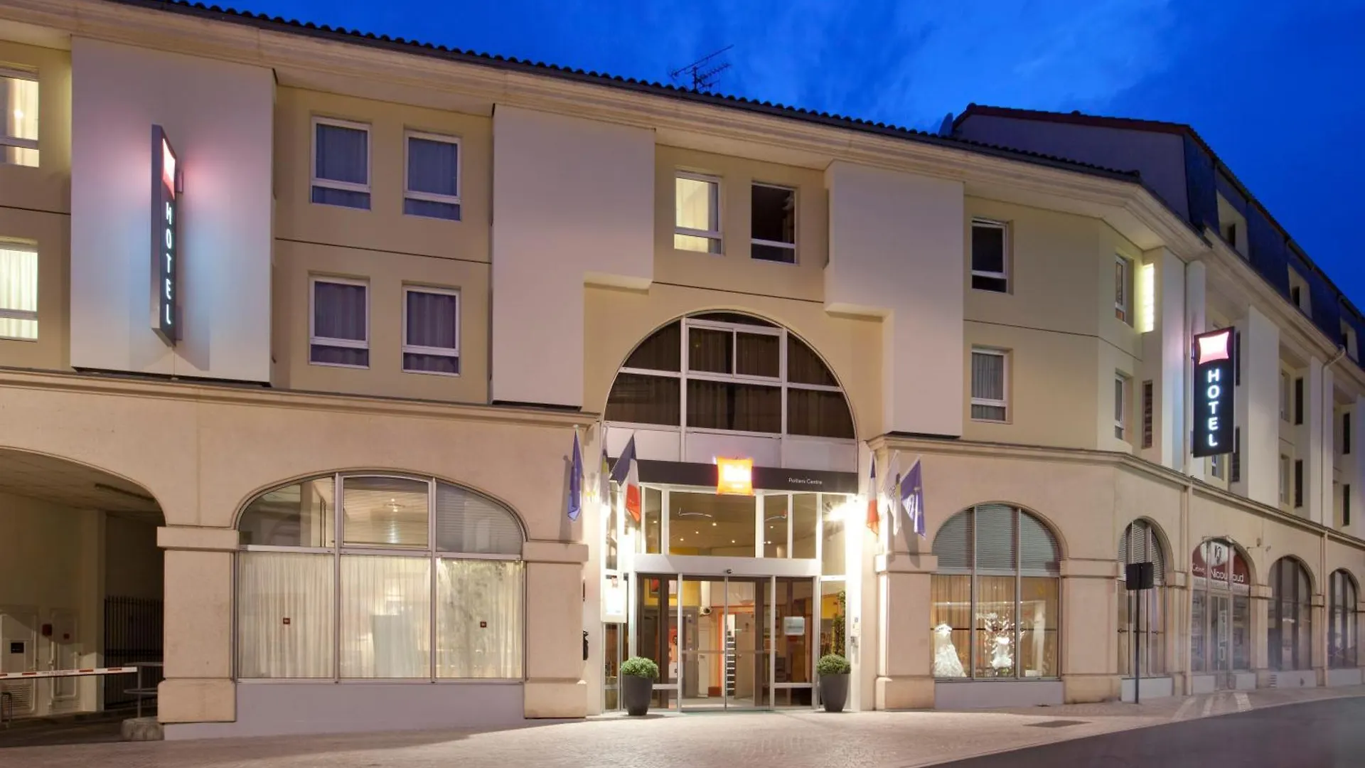 4 Hôtels 3 Étoiles Près de Cure pour un Séjour Réussi