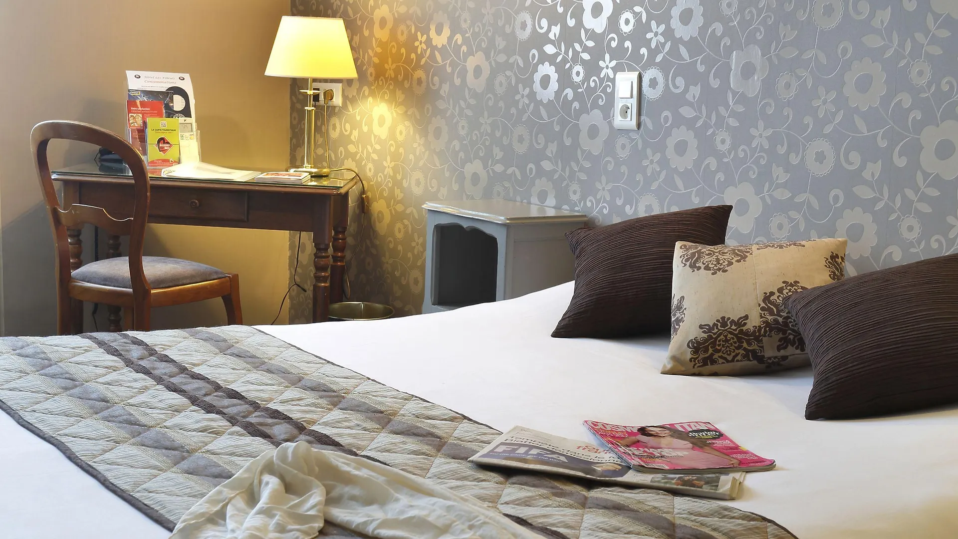 4 Hôtels Centraux près du Musée Estève à Bourges